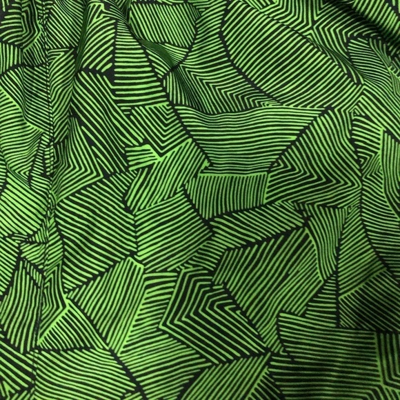 Nike neon Green dri-fit sports shorts size small Nike gym shorts workout shorts﻿ - Picture 4 of 7